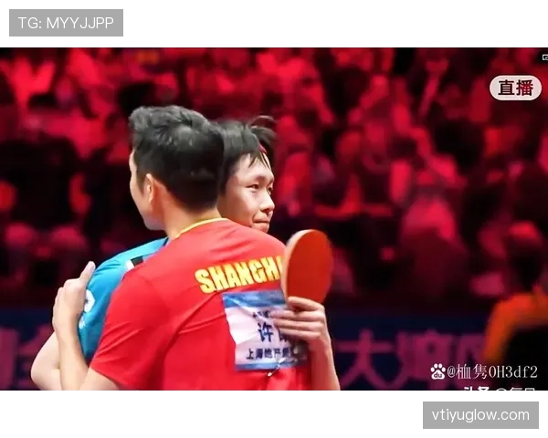 许昕训练间里脱了鞋,地板都闪着光,这生活谁顶得住啊? 许昕训练间里脱了鞋,地板都闪着光,这生活谁顶得住啊?
